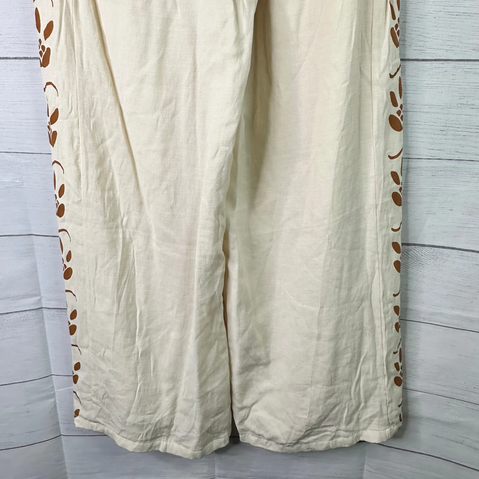 Indikah Womens size XS Maghan Side Print Lined Pants Beige Wide Leg Boho Beachy - Image 7