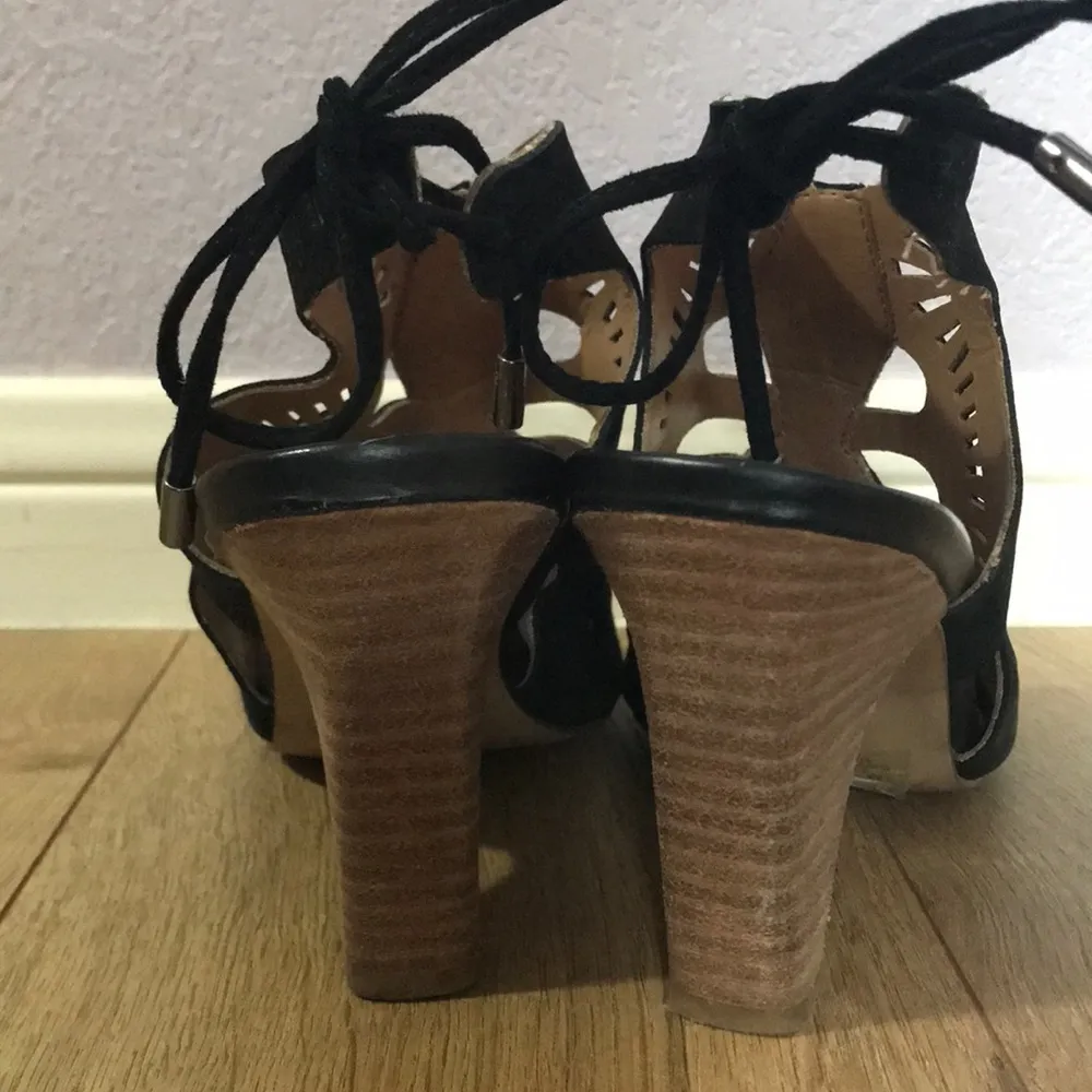 Franco Sarto Cutout Heels - Image 4