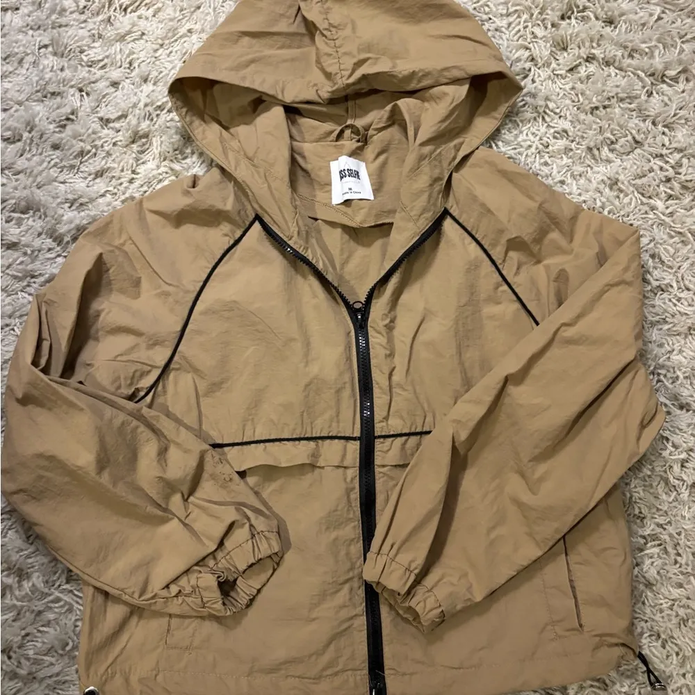 Miss Selfie lightweight hooded windbreaker Size M Gold Size M - Image 5