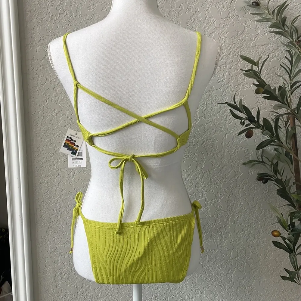 Time and Tru Women’s Lime Green Two Piece Tie Bikini Swimsuit NEW - Image 2