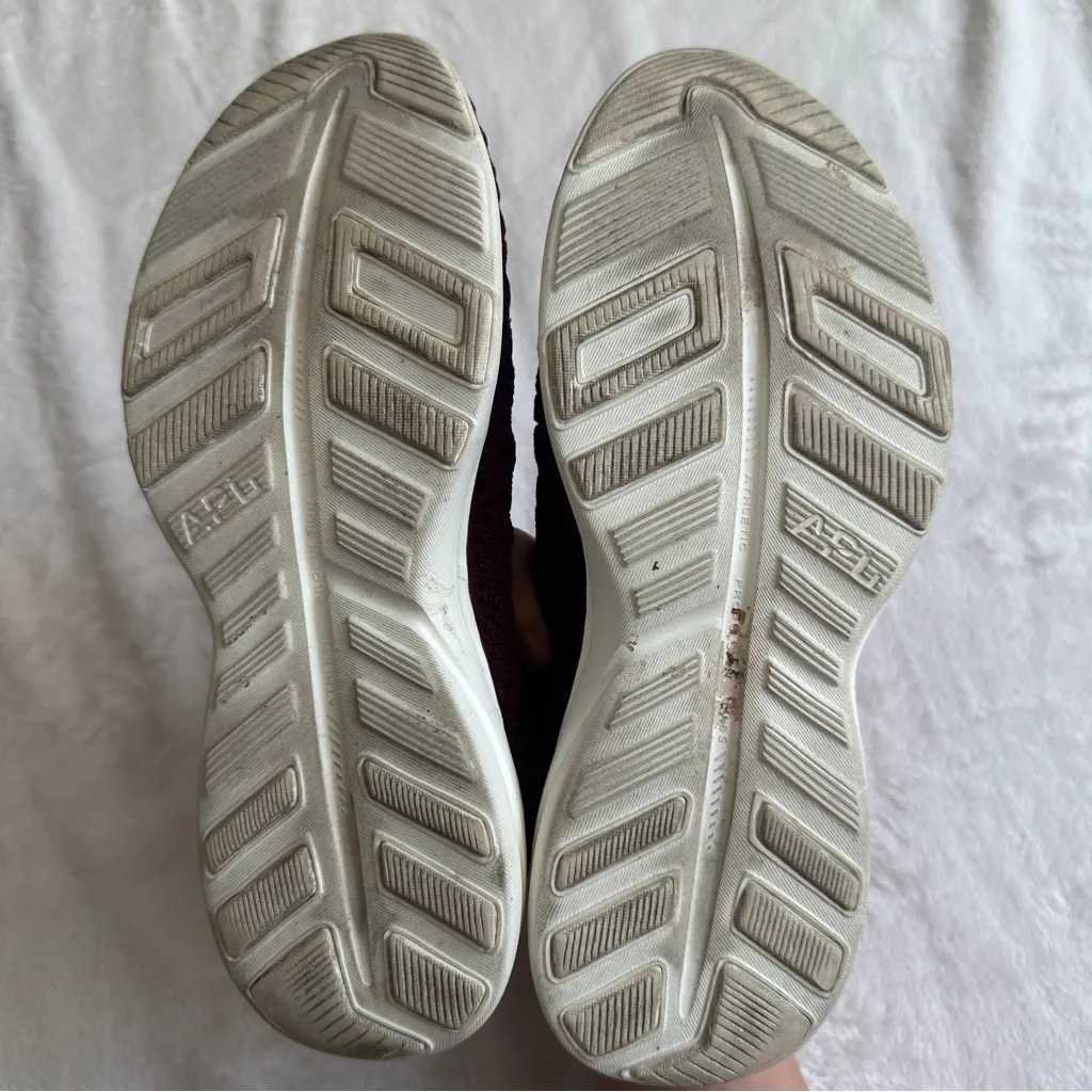 APL TechLoom Phantom Women's Size 7.5 Maroon and Off-White Running Shoes - Image 7