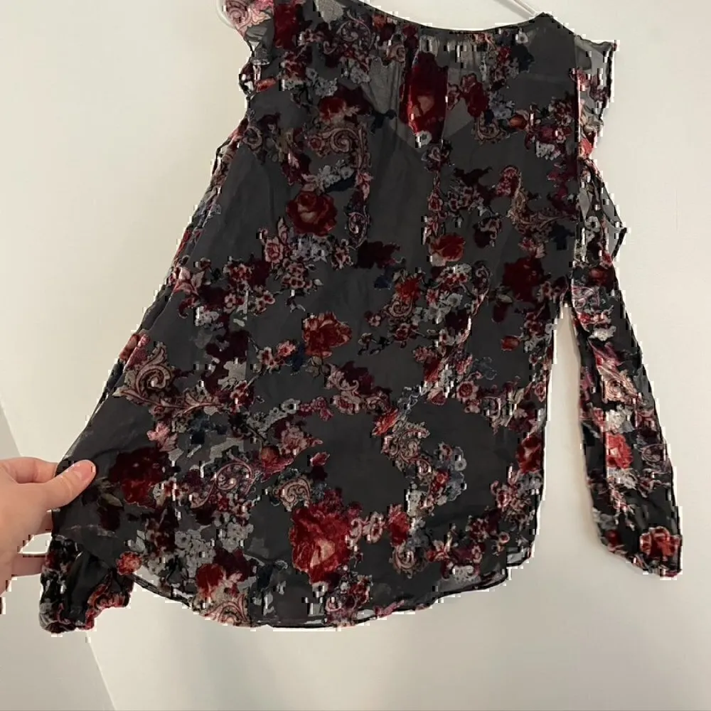 WHBM WHITE HOUSE BLACK MARKET Floral Velvet Burnout Cold Shoulder Blouse PETITE - Image 12