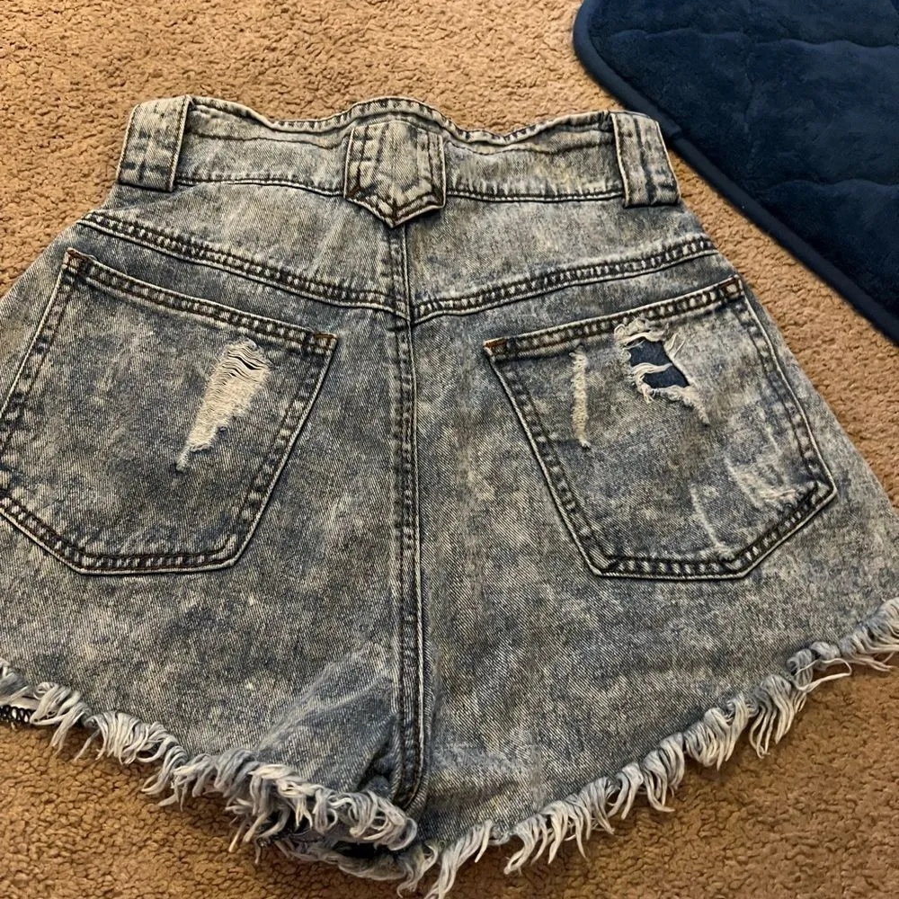 Hayden small jean shorts - Image 5