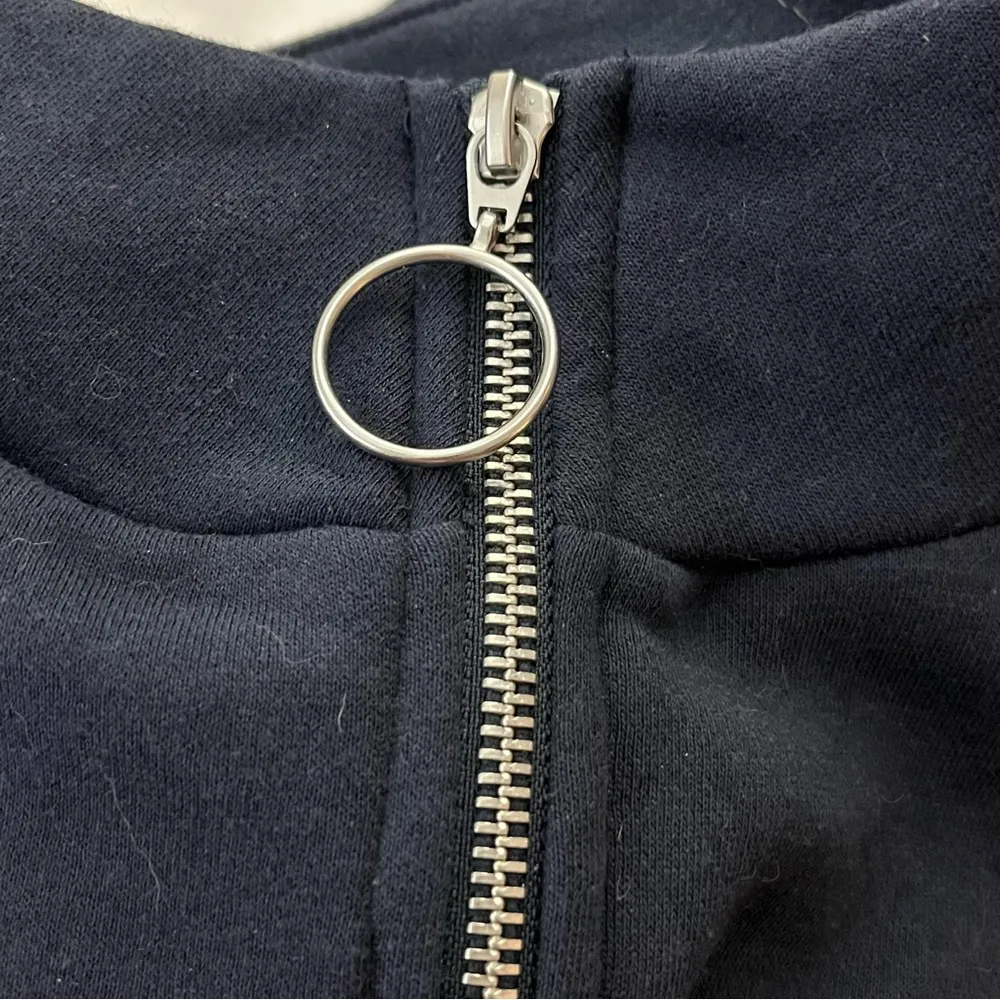 H&M Divided Snatched Crop Half Zip Sweatshirt Colorblock Red White Navy M - Image 7