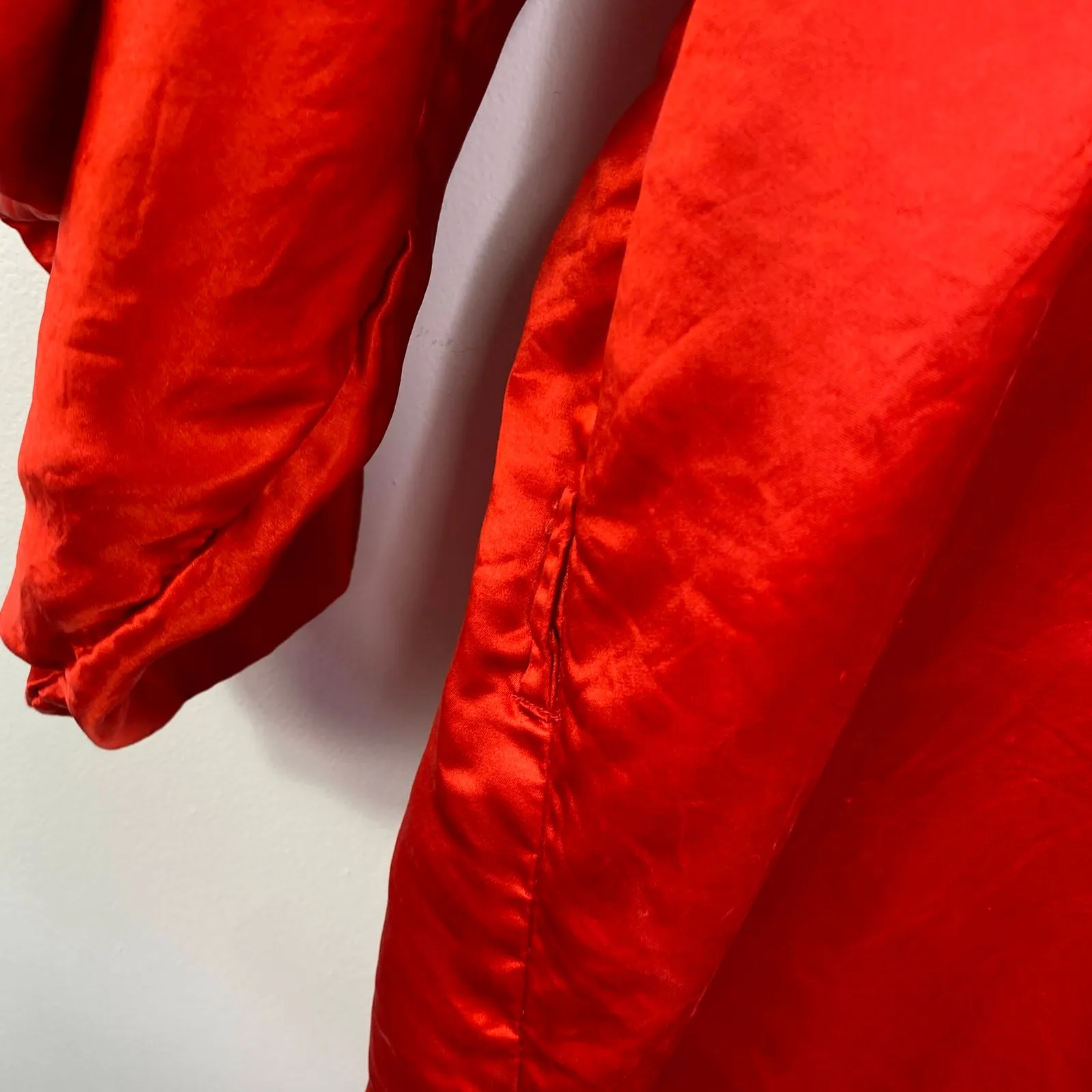 Golden Bee Vintage Hand Embroidered Asian Floral Silk Kimono Robe Red Size L Size L - Image 3