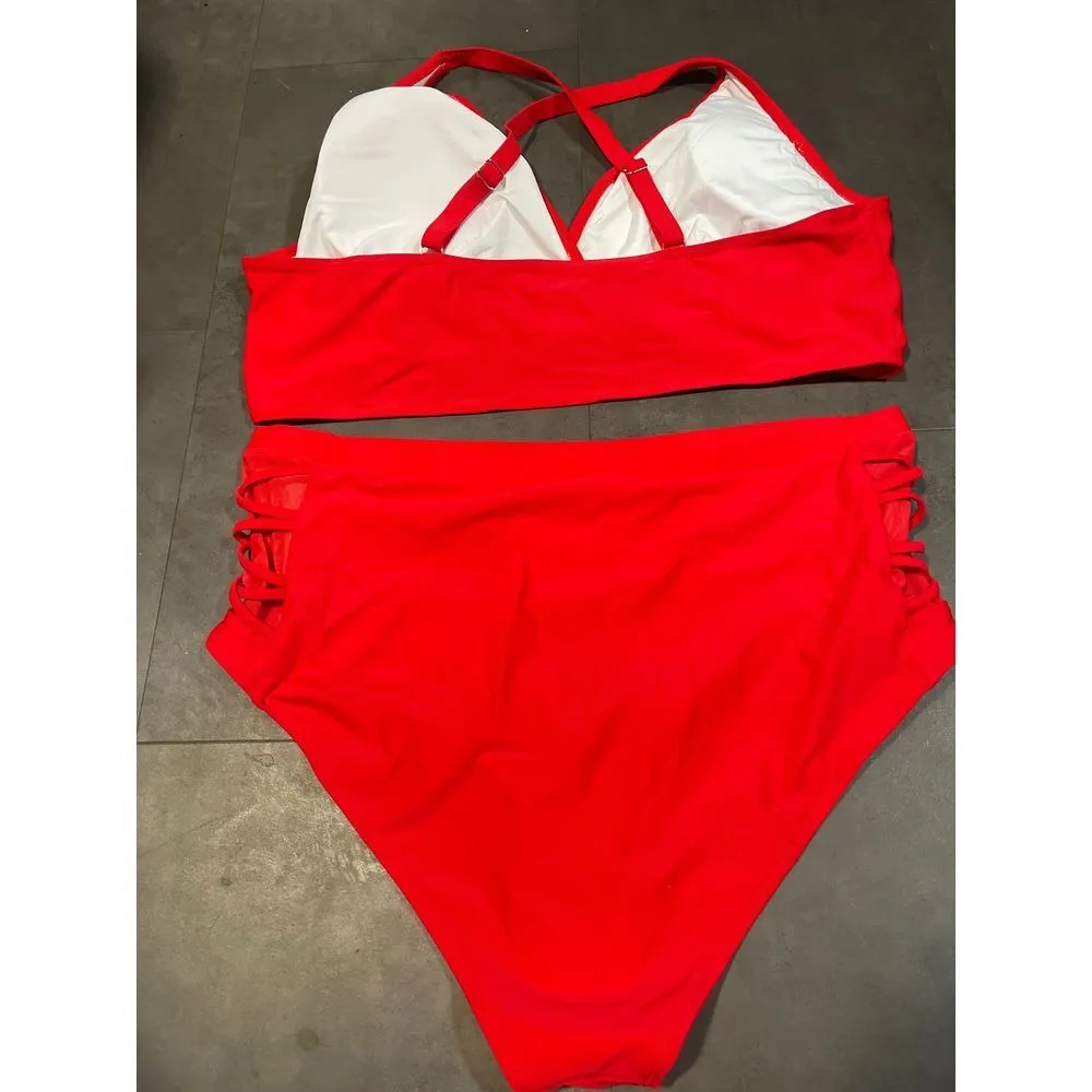 Red‎ Two - Image 3