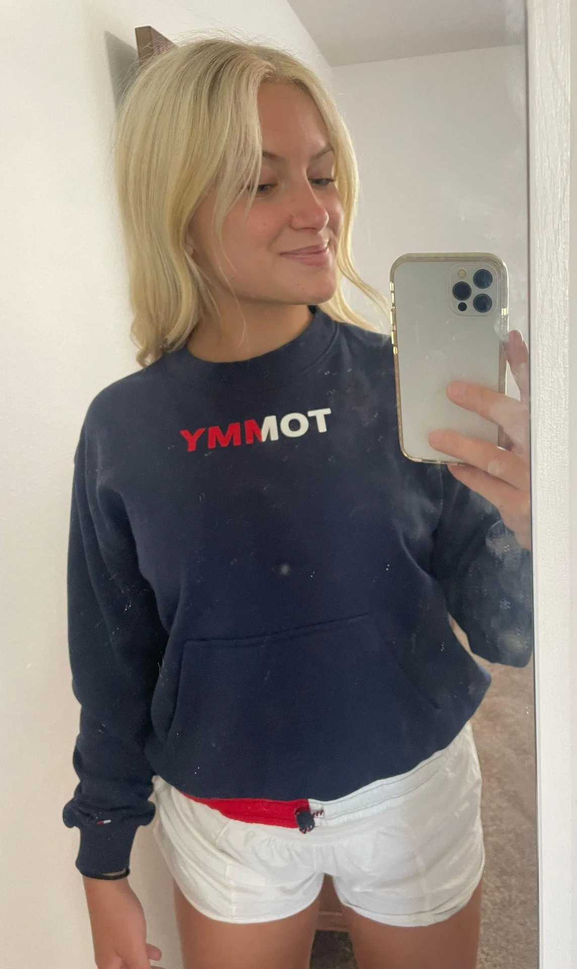 Tommy Hilfiger Cropped Crewneck - Image 2