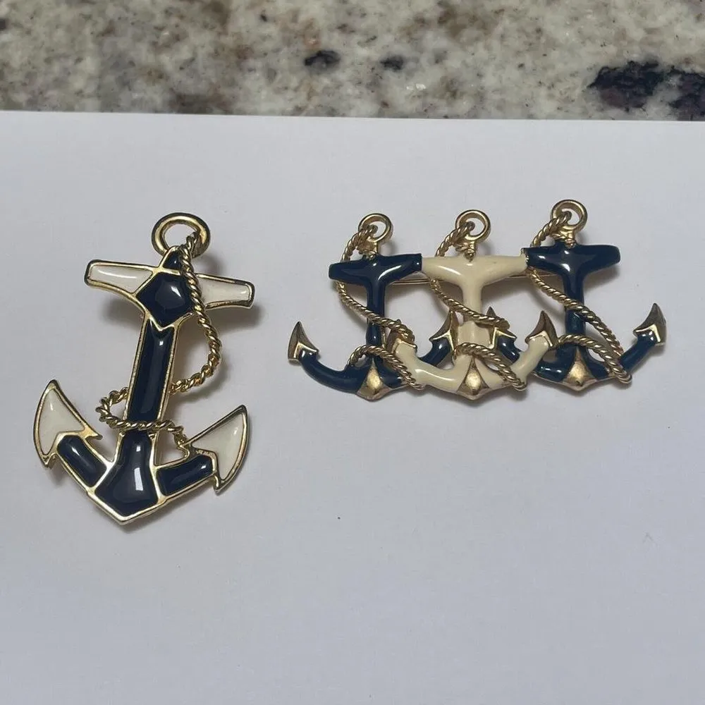 Lot Of 2 Brooch Pins Gold Tone Blue & Cream Enamel Nautical Boat / Ship Anchors - Image 4