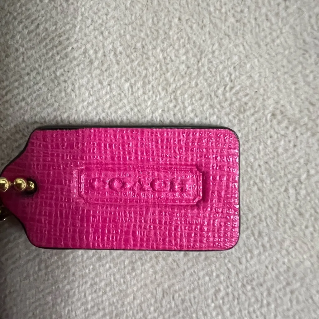 💖 COACH New York Crossgrain Leather Phone Wallet Crossbody – Hot Pink Fuchsia - Image 11