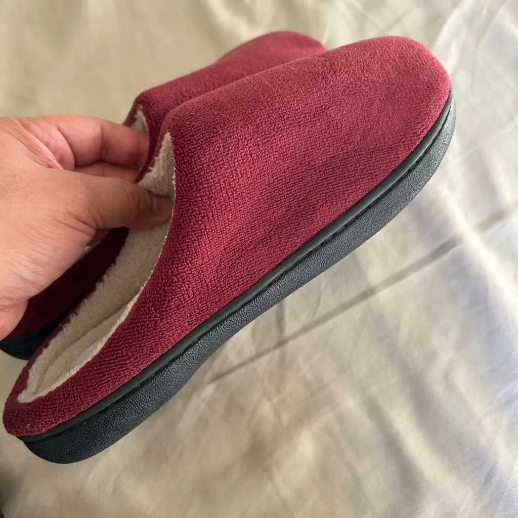 East 5th Burgundy Plush Slippers - Image 3