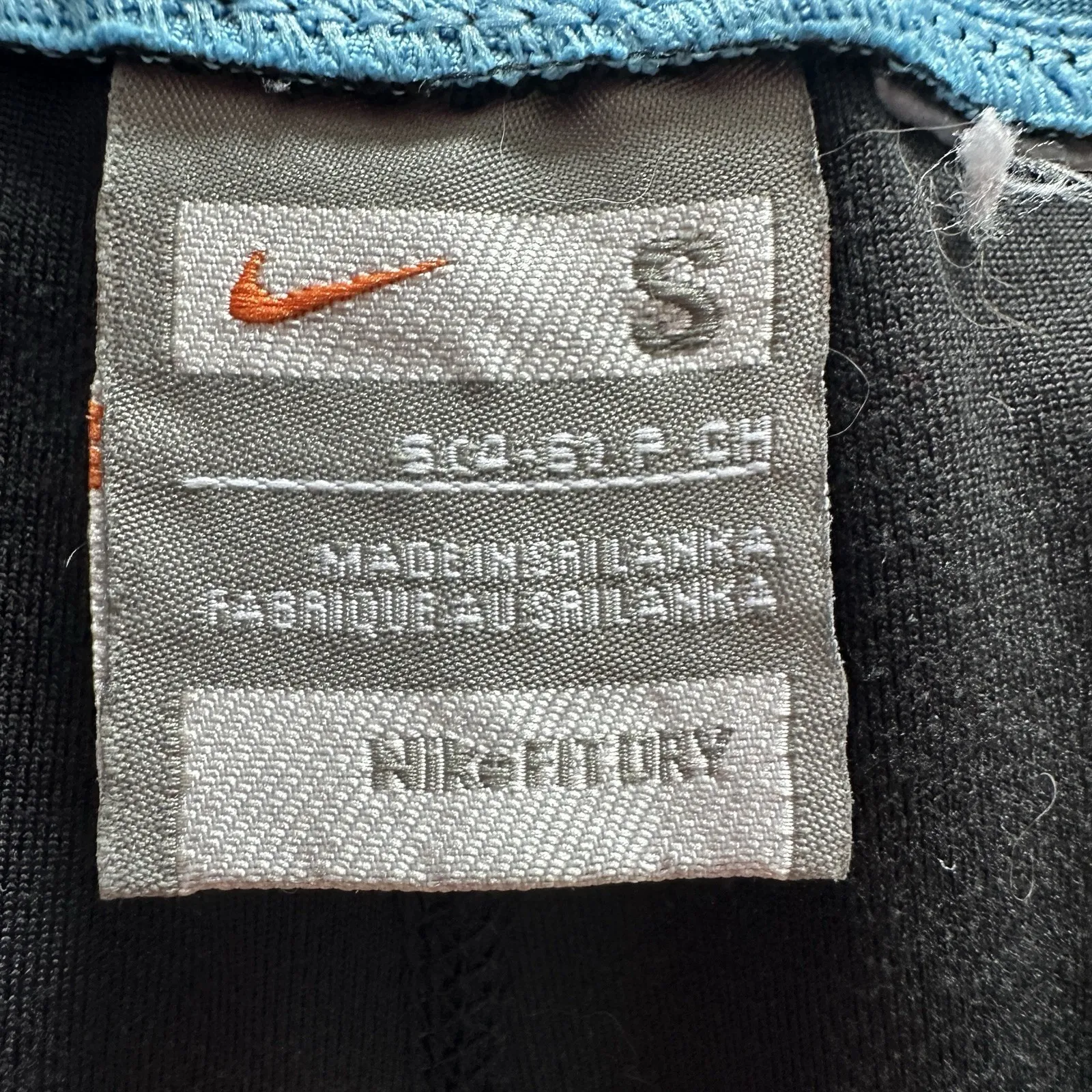 Nike Women's Biker Shorts Black Blue Waistband Size S Dri-Fit Y2K Sporty - Image 6