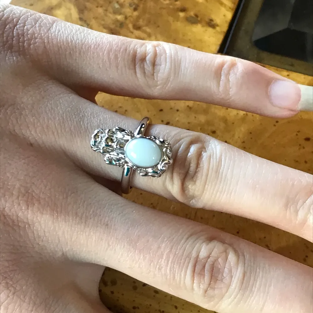 Natural White Jade Sterling Silver Dragon Ring Size 6 - Image 3