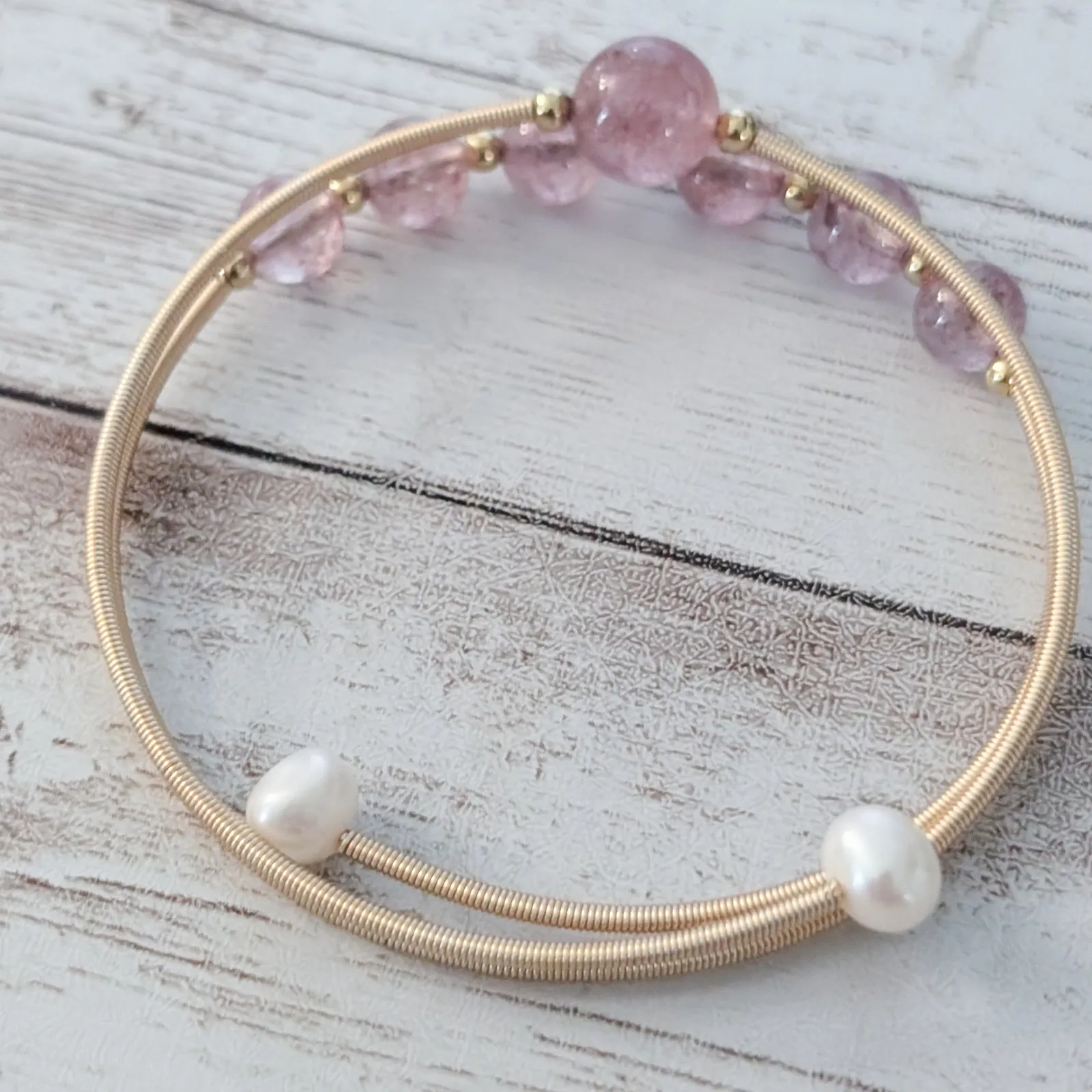 Pretty Gold Tone, Pink & Faux? Pearl Bracelet - Image 6