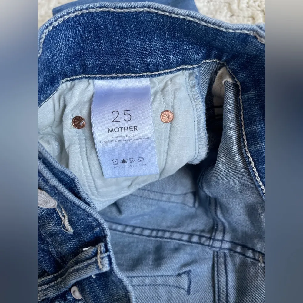 Mother The Insider Crop Jeans (with Custom Back Embroidery) (Size 25) Blue - Image 9