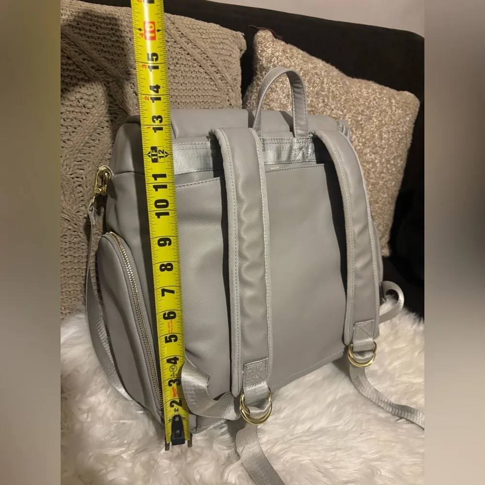 🩷💙Grey Fox Gray Diaper Bag with Gold Accents💙THIS IS BABY BAG 💼 👶 OF QUALITY. - Image 11