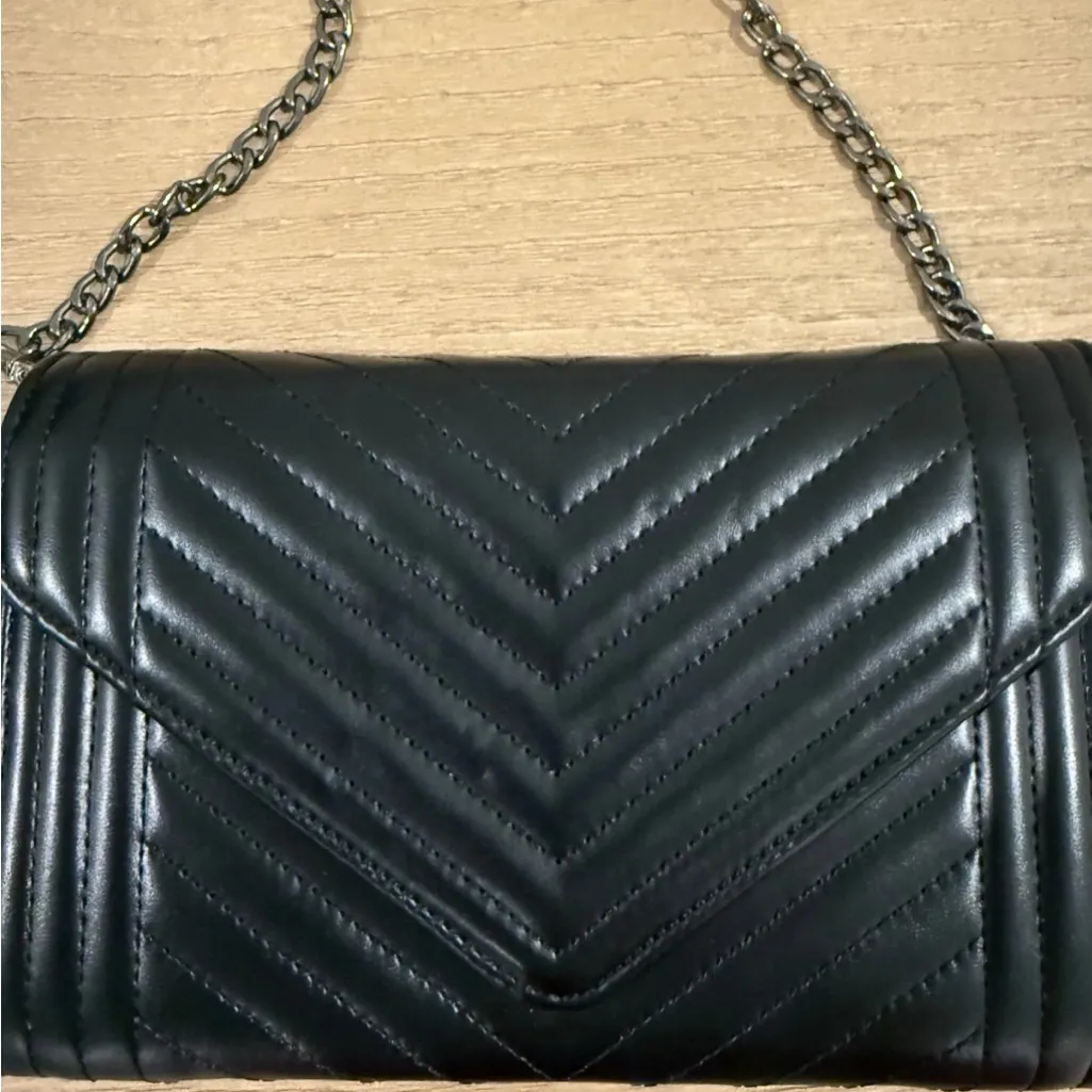 Amazon Black Crossbody Bag - Image 3