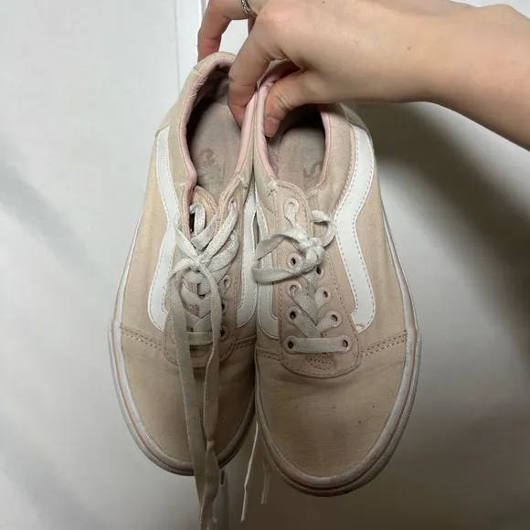 Vans Women's Pink and White Sneakers - Image 2