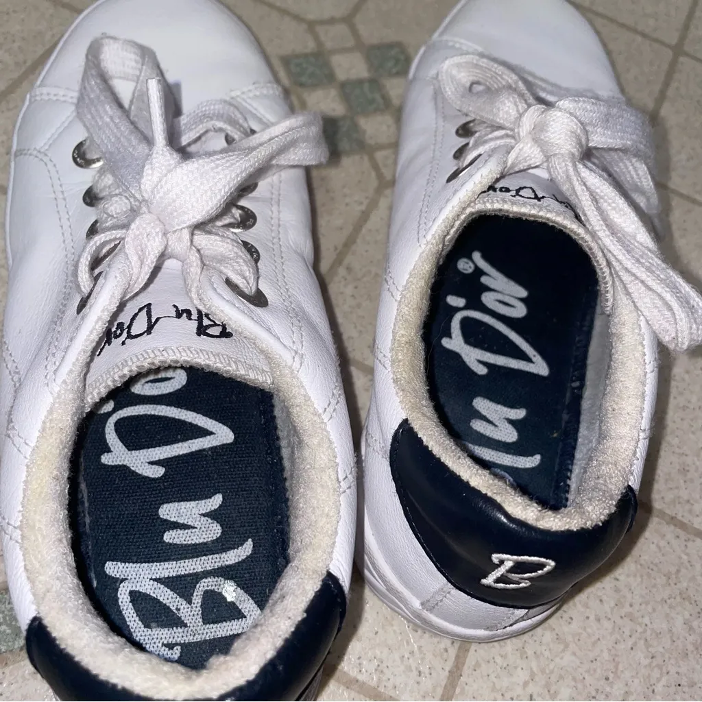 Blu D’or Memory Foam Slip On Leather Sneaker Women Size 6.5 Casual Coastal White - Image 5