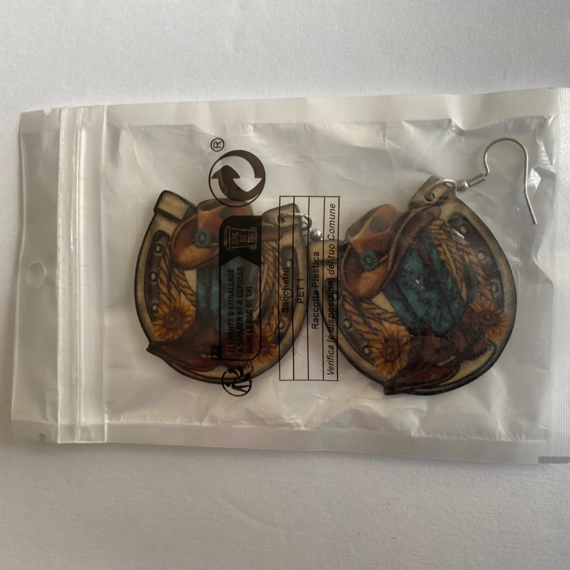 Western style‎ wooden with sunflower shape pattern drop hook earrings Brown - Image 8