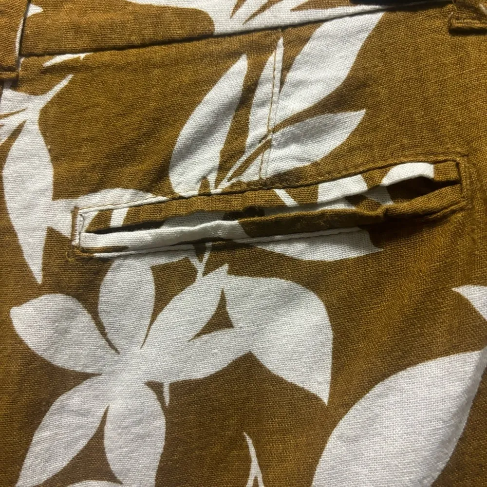 Linen Blend Brown Floral Everyday Shorts - Image 5