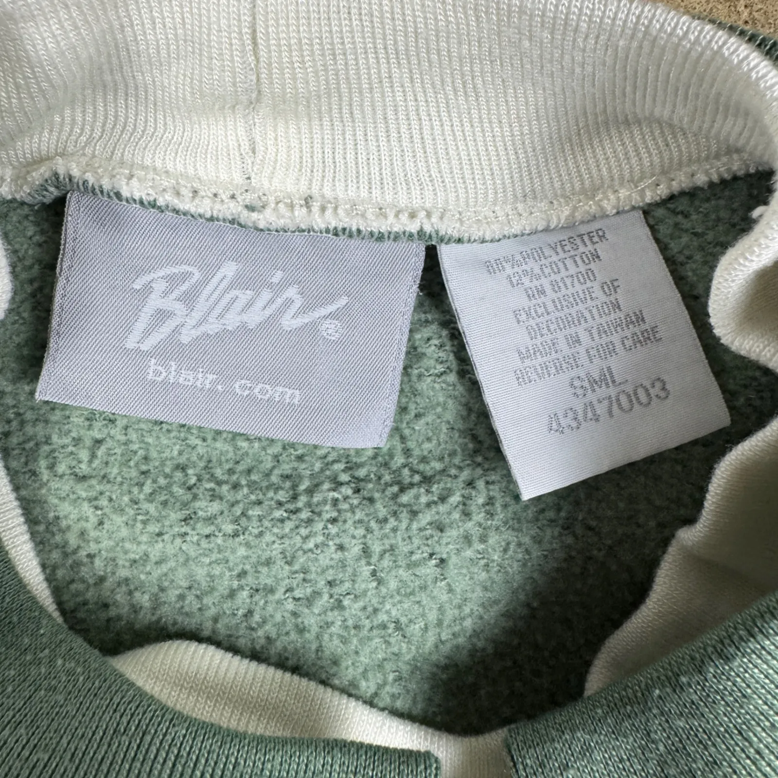 Vtg 90s/00s Cottagecore Cat Bow Sweatshirt Women's Small Green Embroidered Blair - Image 5