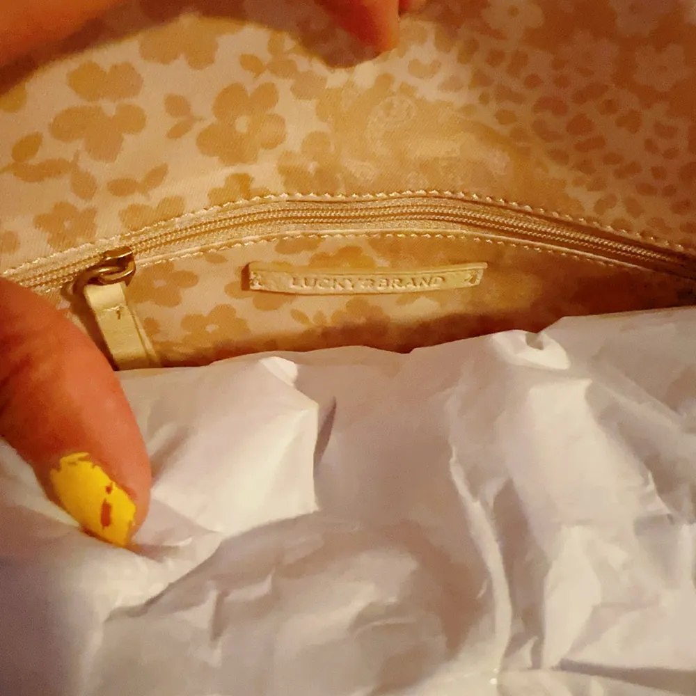 Lucky Brand Bria Leather & Suede Saddle Bag Crossbody Warm Sand NWT - Image 5