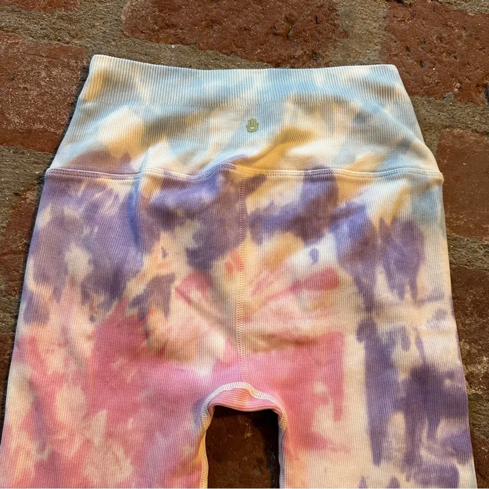 Spiritual Gangster Pink and Blue Tie-Dye Love Sculpt Ribbed leggings size XS/S - Image 9