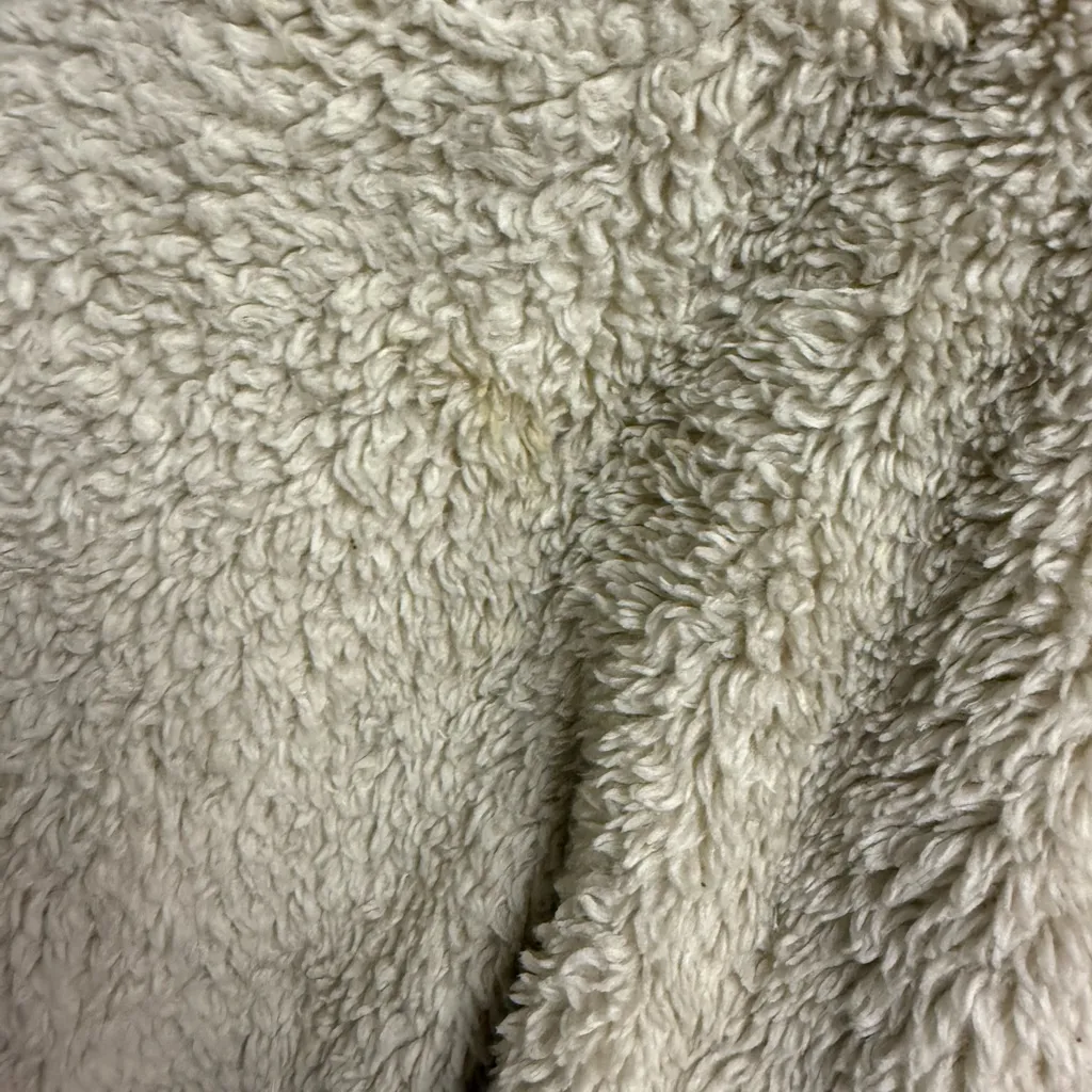 Express Cream Fleece Quarter-Zip Sweatshirt - Image 3