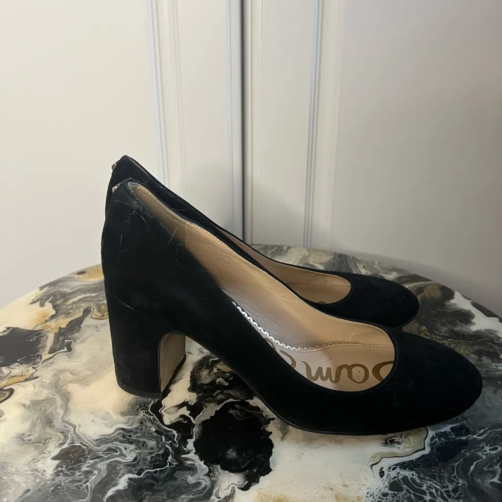 Sam Edelman Junie Black Suede Low Pump - Image 4