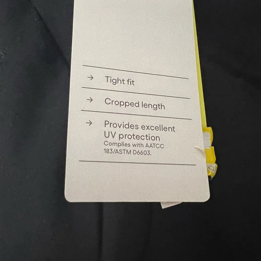 NWT - All‎ in Motion - Cropped LS Top - Image 5