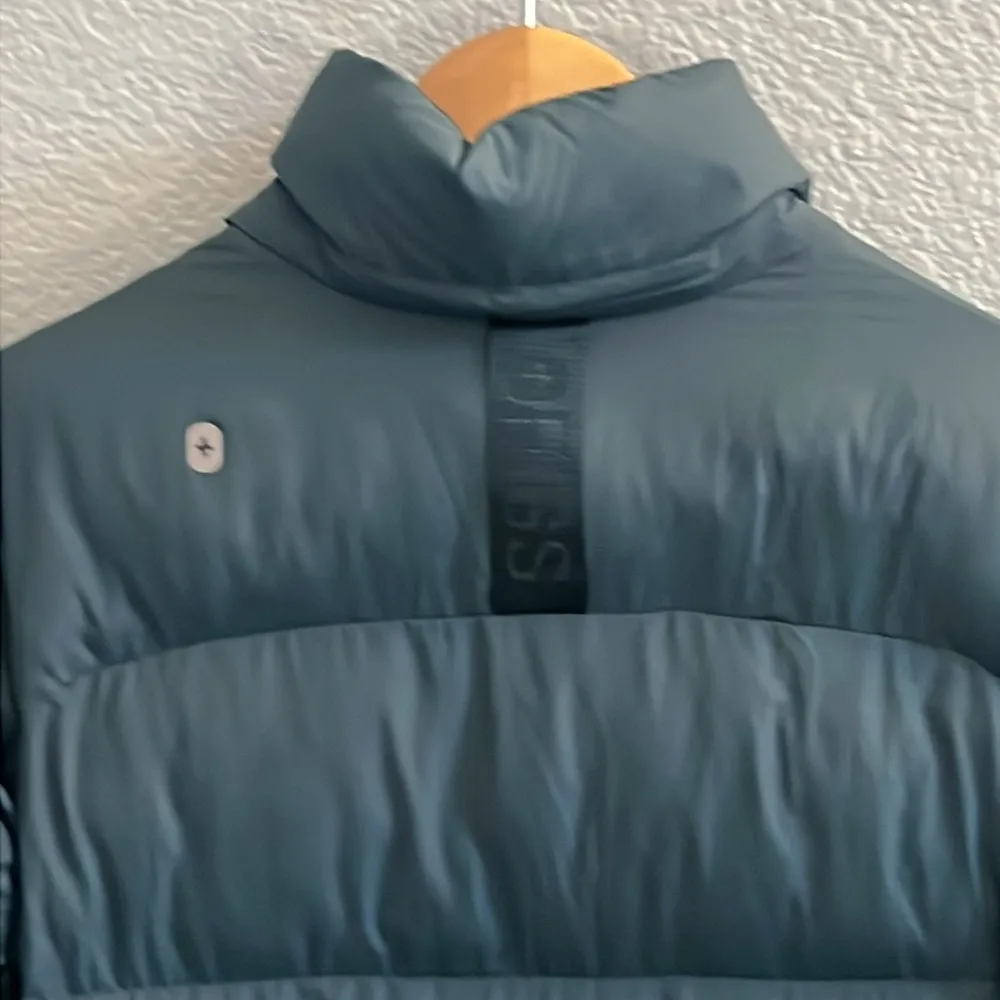 Figs NWOT Caribbean Blue Ozlem - Puffer Jacket 2.0 Size XS - Image 7