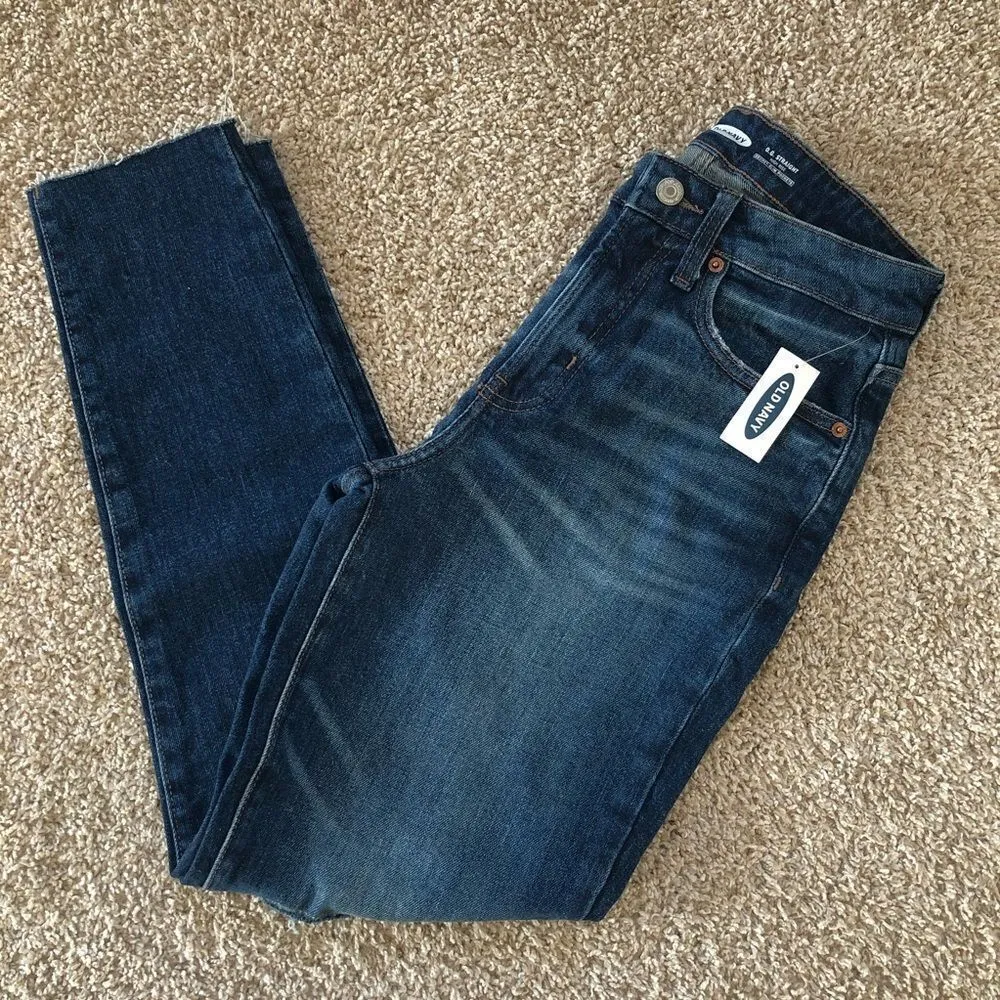 Old Navy Women’s O.G Straight High Waisted Ripped Dark Wash Cut Off Jeans Size 2 - Image 7