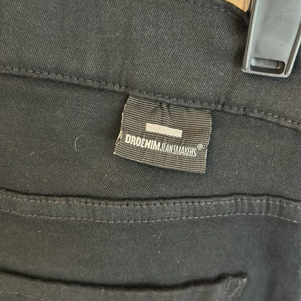 DrDenimJeans Moxy Flare in Black - Image 9