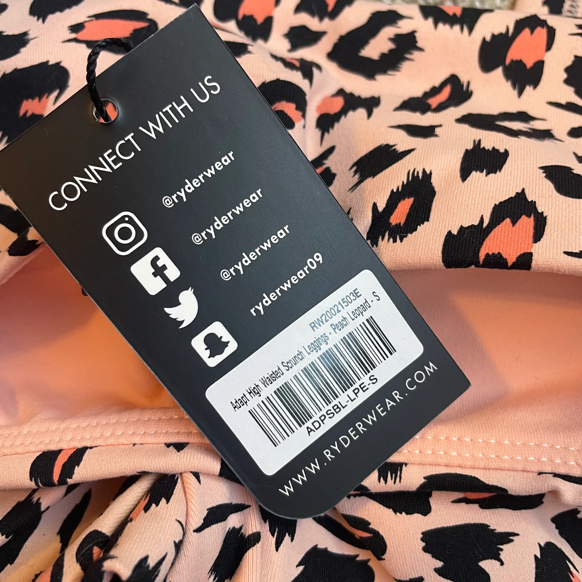 NWT  ADAPT HIGH WAISTED SCRUNCH LEGGINGS - Image 6