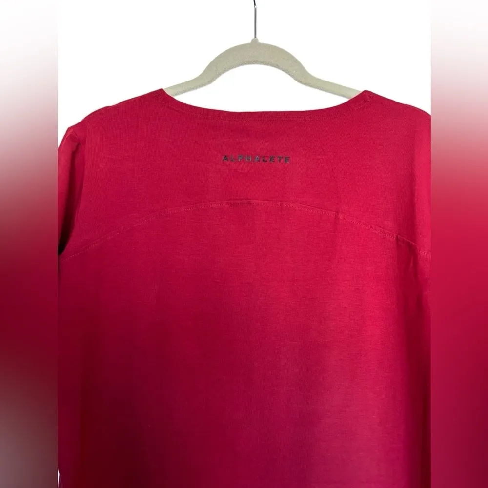 Alphalete cotton Blend Oversized tee Ruby Red burgundy Curved Hem Size M NEW - Image 5