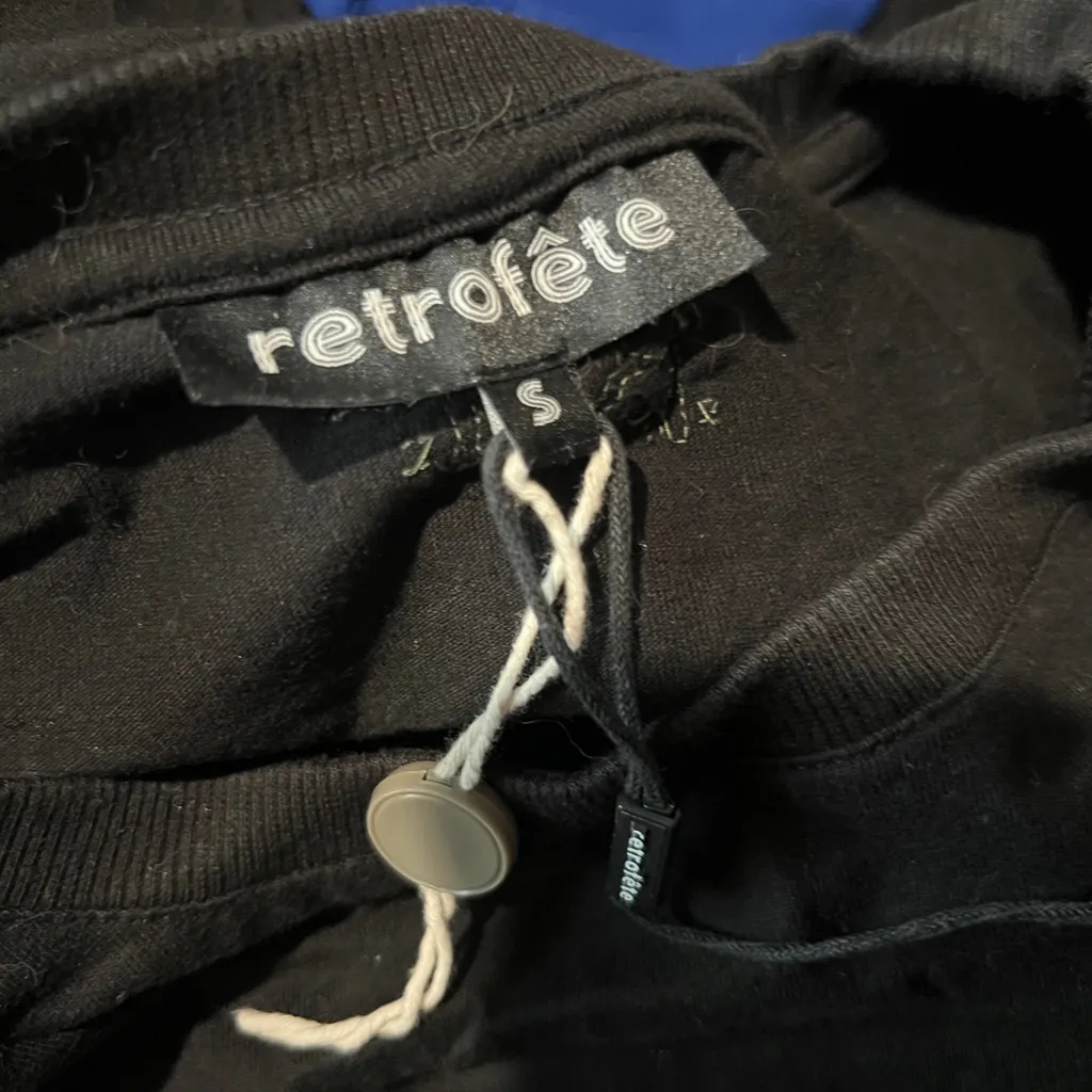 Retrofete black padded shoulders top size small - Image 7