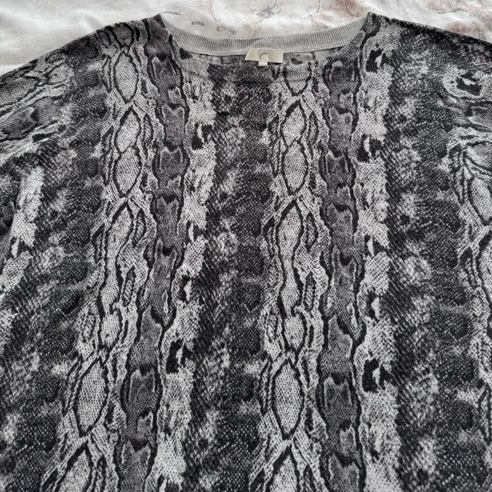 Joie Cienna python wool cashmere blend animal print sweater, size M snakeskin - Image 16