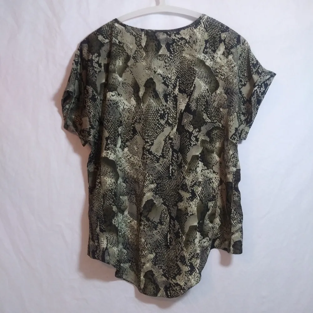 Chances R Neutral Snakeskin Print Cuffed Short Sleeve Top MobWife Size L Black Size L - Image 6