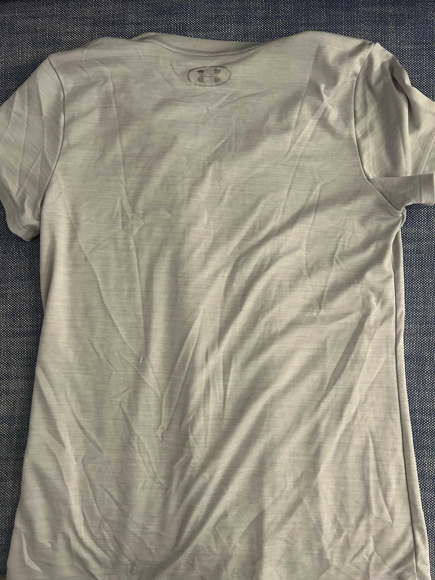Under Armour Tee V-Neck Women’s - Image 2