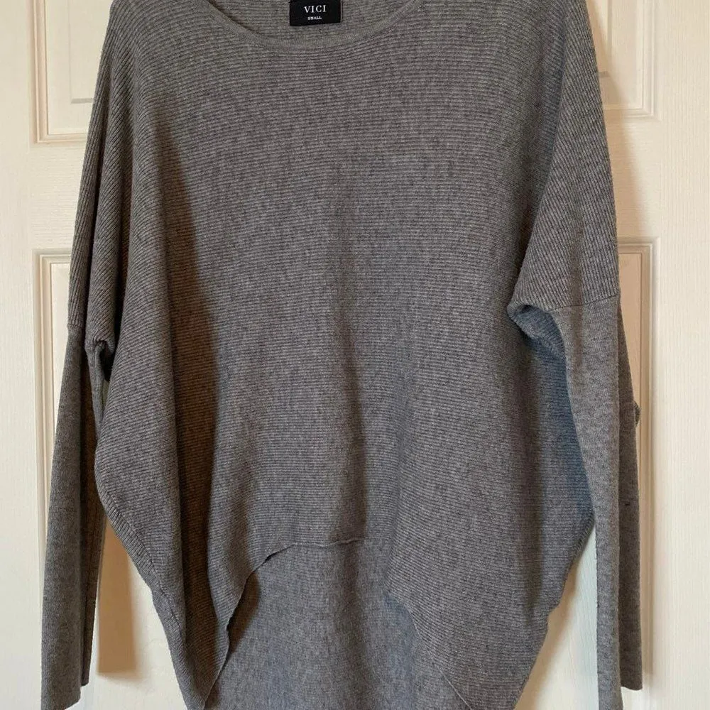 VICI  small grey Sweater - Image 4