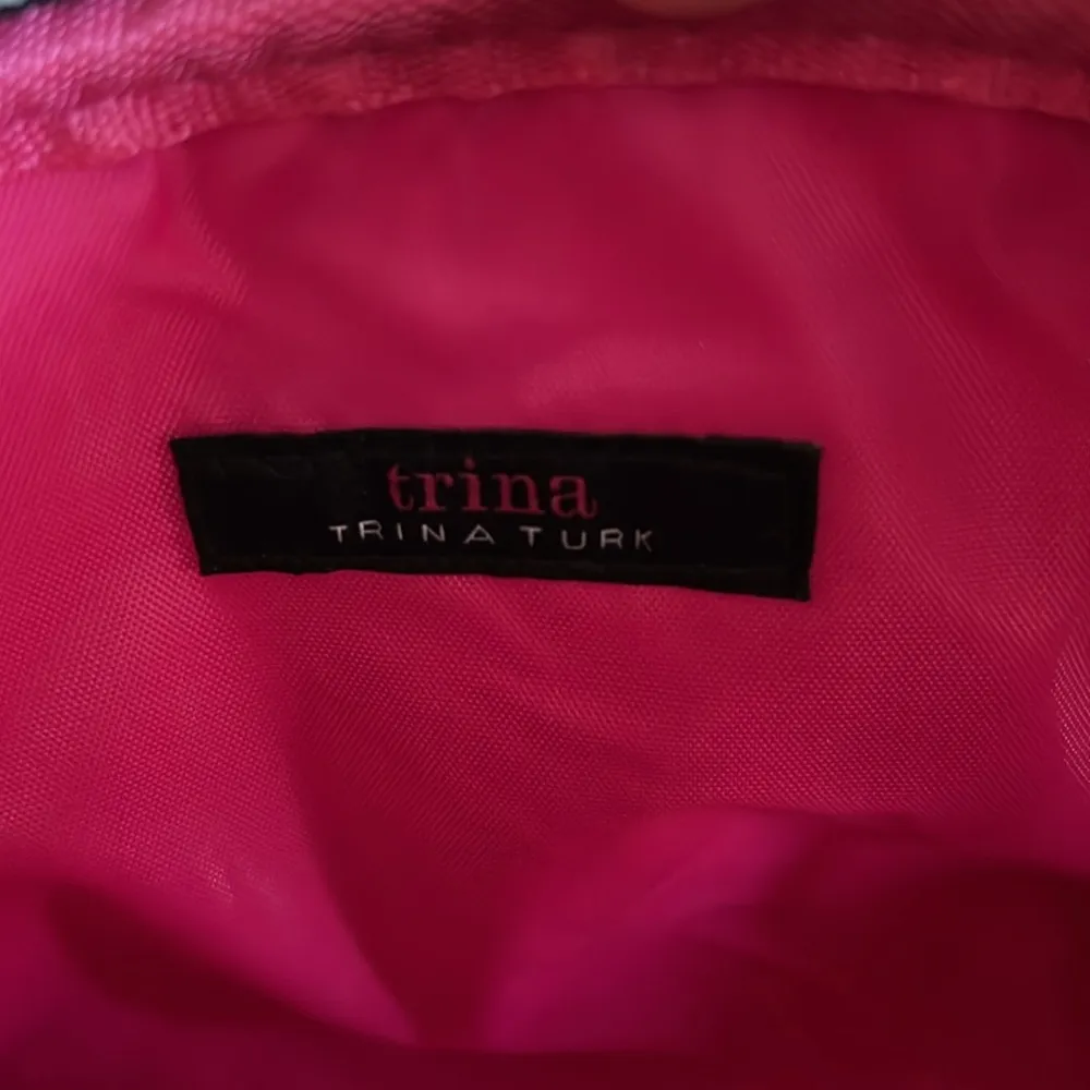 TRINA TURK Navy w/ Pink Flowers Cosmetic Bag Makeup Case NWT - Image 5