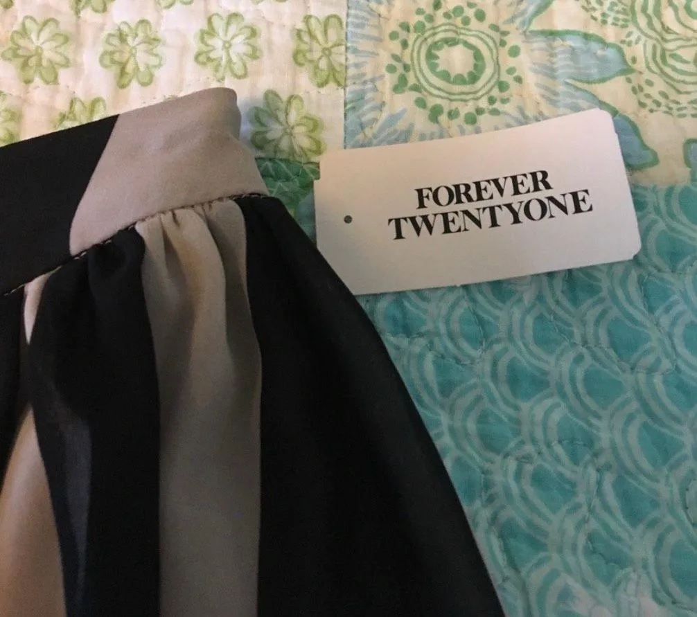 High Low Skirt Beige and Black Sz L - Image 4