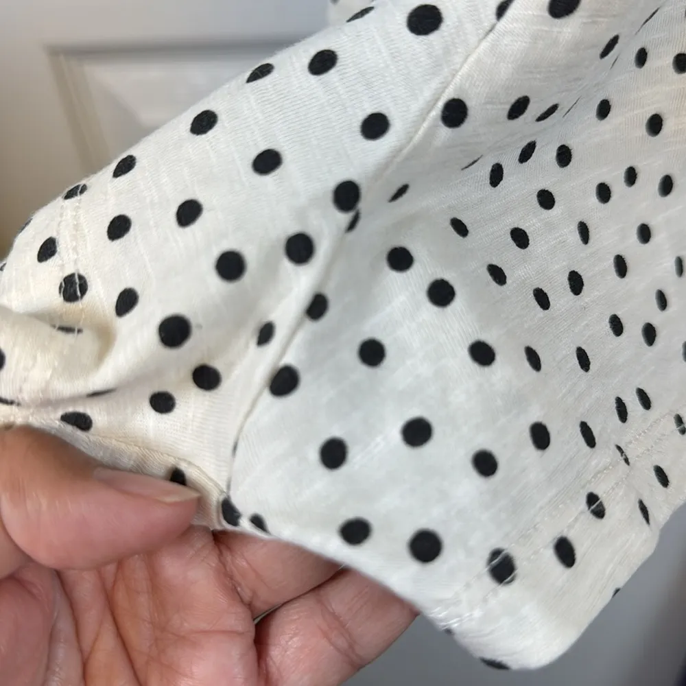 Vada Winter White w/ Black Polka Dot Short Romper Size Med EUC #5520 - Image 4