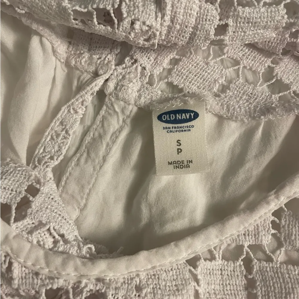 split open back crotchet tank top size small - Image 4