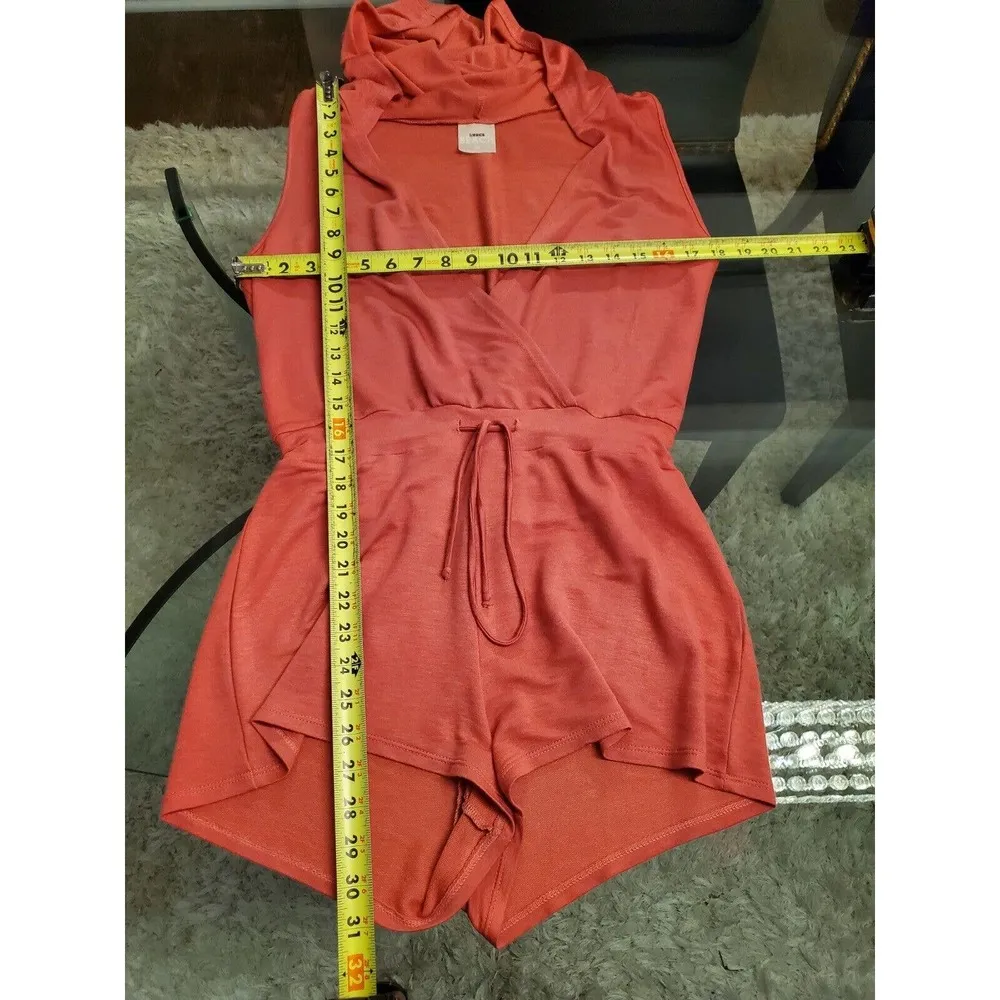 Tresics Beach Women's Pink Rayon V-Neck Sleeveless Hooded Romper Size Medium - Image 11