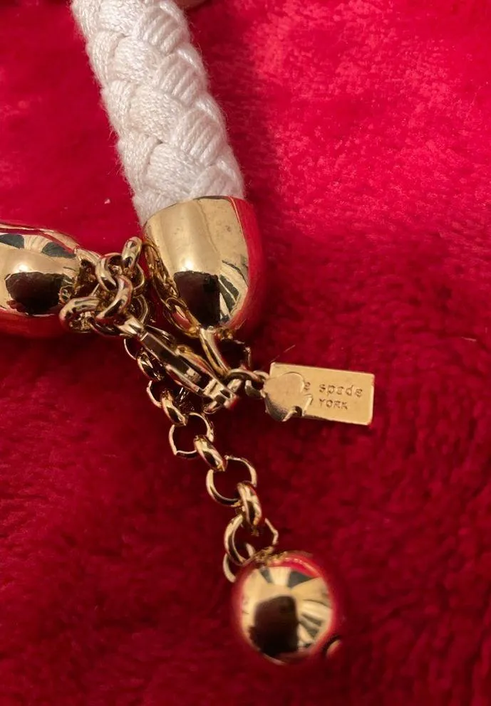 A Very Beautiful Beige Long Kate Spade New York Necklace - Image 6