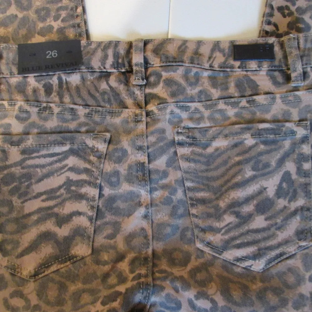 Blue Revival Tiger on the Prowl Skinny Jeans NEW - Image 5