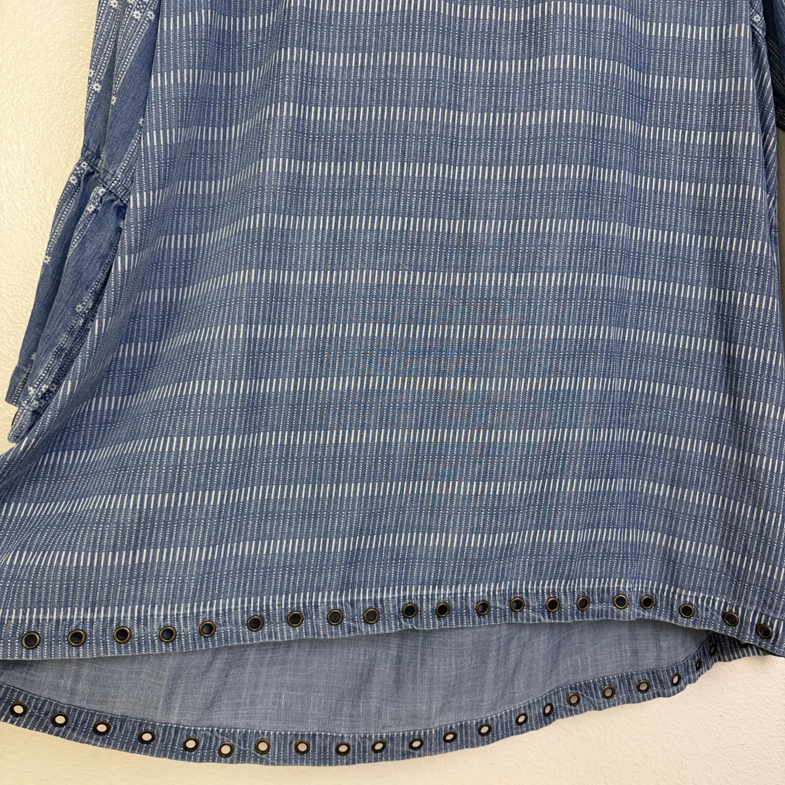 John Mark Denim Top Womens XL Blue Shirt Stripe Floral Bell Grommet Boho Casual - Image 3