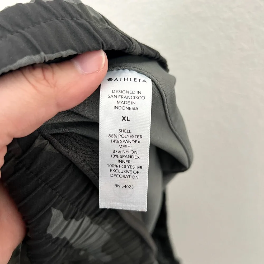 [Athleta] Printed Mesh Racer Run Short 4" Camo Print Workout Camouflage Size XL - Image 12