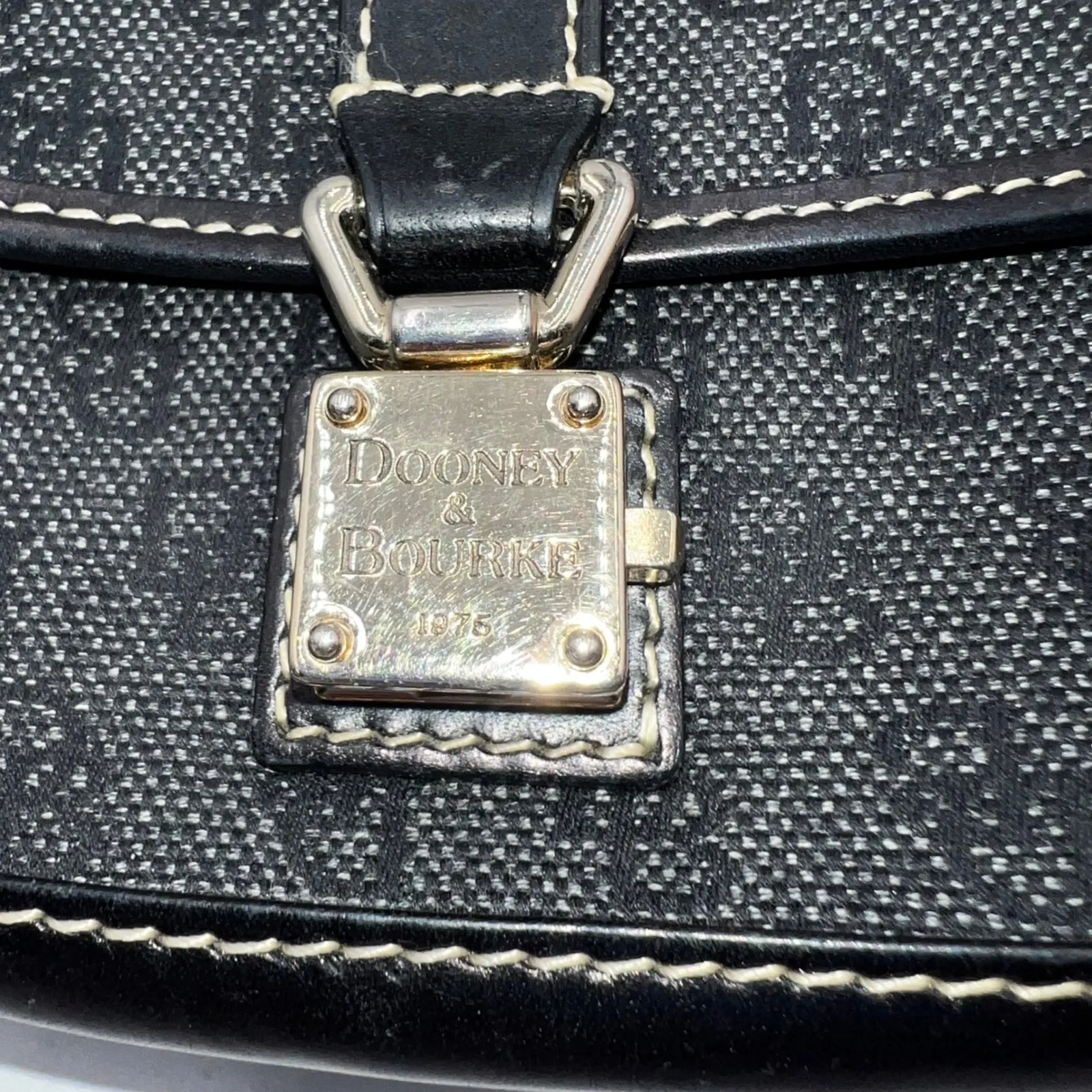 Dooney & Bourke Wristlet Clutch Black Signature Canvas Y2K Mini Bag - Image 2